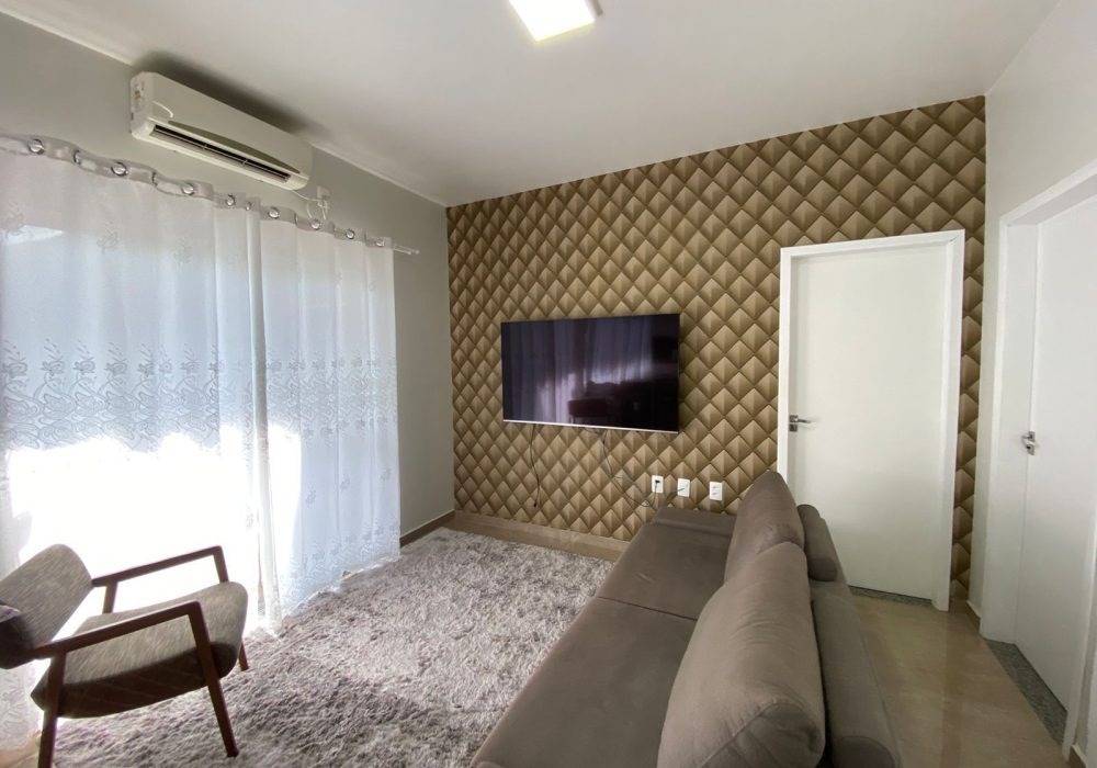 44d1cc00-4f3b-4813-83ac-be561e2ef05e