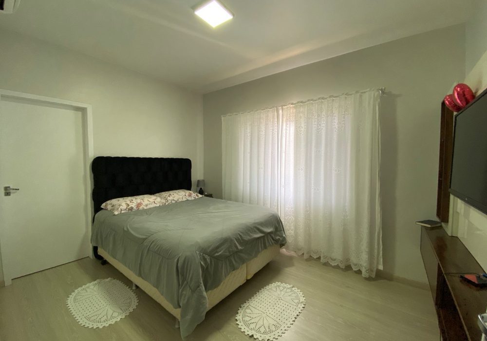 489d2961-4b87-493a-a958-8d2d9629375e