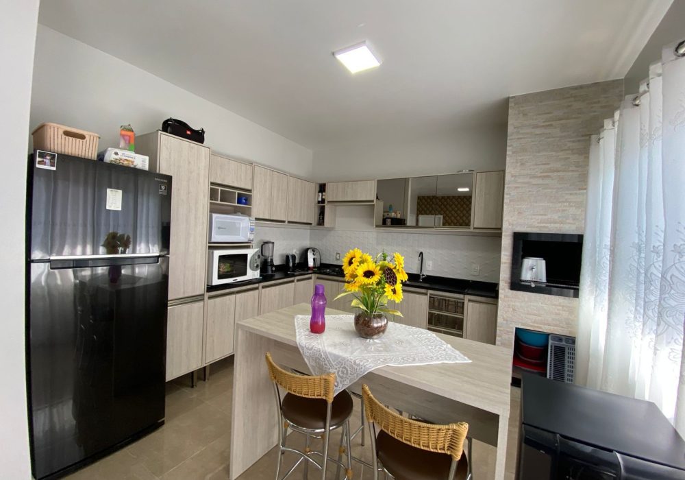 6519cb9d-65e8-41a7-a2ad-e611ba14e498