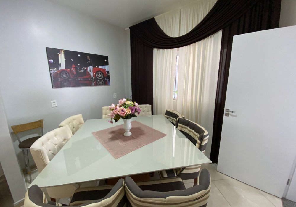 7810c19d-caab-4bb7-8ac2-8c4a9ccccae2